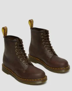 1460 Crazy Horse Leather Lace Up Boots in Ruskea