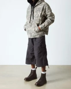 1460 Fleece Lined Grizzly Leather Boots in Tummanruskea