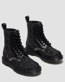 1460 Frill Leather Lace Up -maiharit in Musta