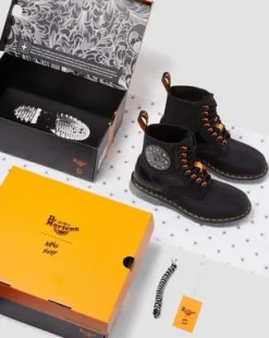 1460 King Nerd Leather Boots in Musta