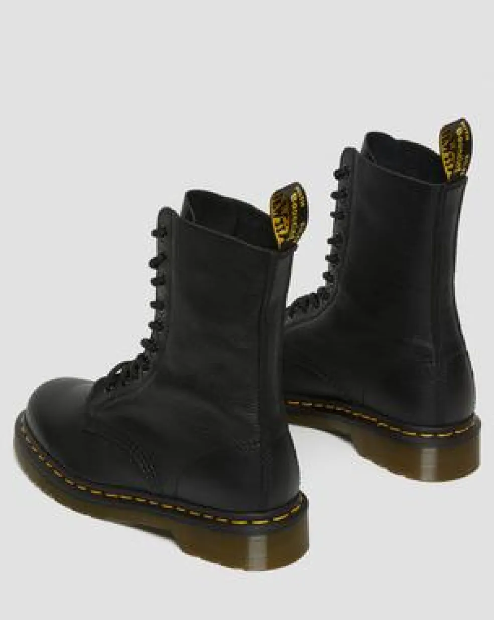 Korkeavartiset 1490 Virginia Leather High -maiharit in Musta