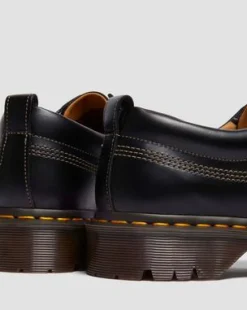 Lowell Leather Moc Toe -kengät in Musta