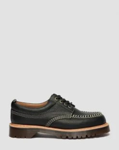 Lowell Wild Grain Leather Moc Toe -kengät in Musta
