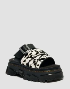 Mattison Slide Dalmatian Hair On Leather -sandaalit in Kerma & Musta