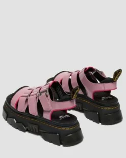 Mattison Three Strap Soft Patent Leather -sandaalit in Dusty Rose Pink