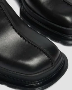 Maybole Square Toe Leather -lipokkaat in Musta