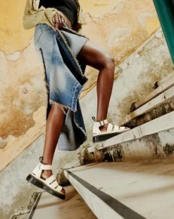 Nahkaiset Clarissa II Pisa Strap Platform -sandaalit in Paperinbeige