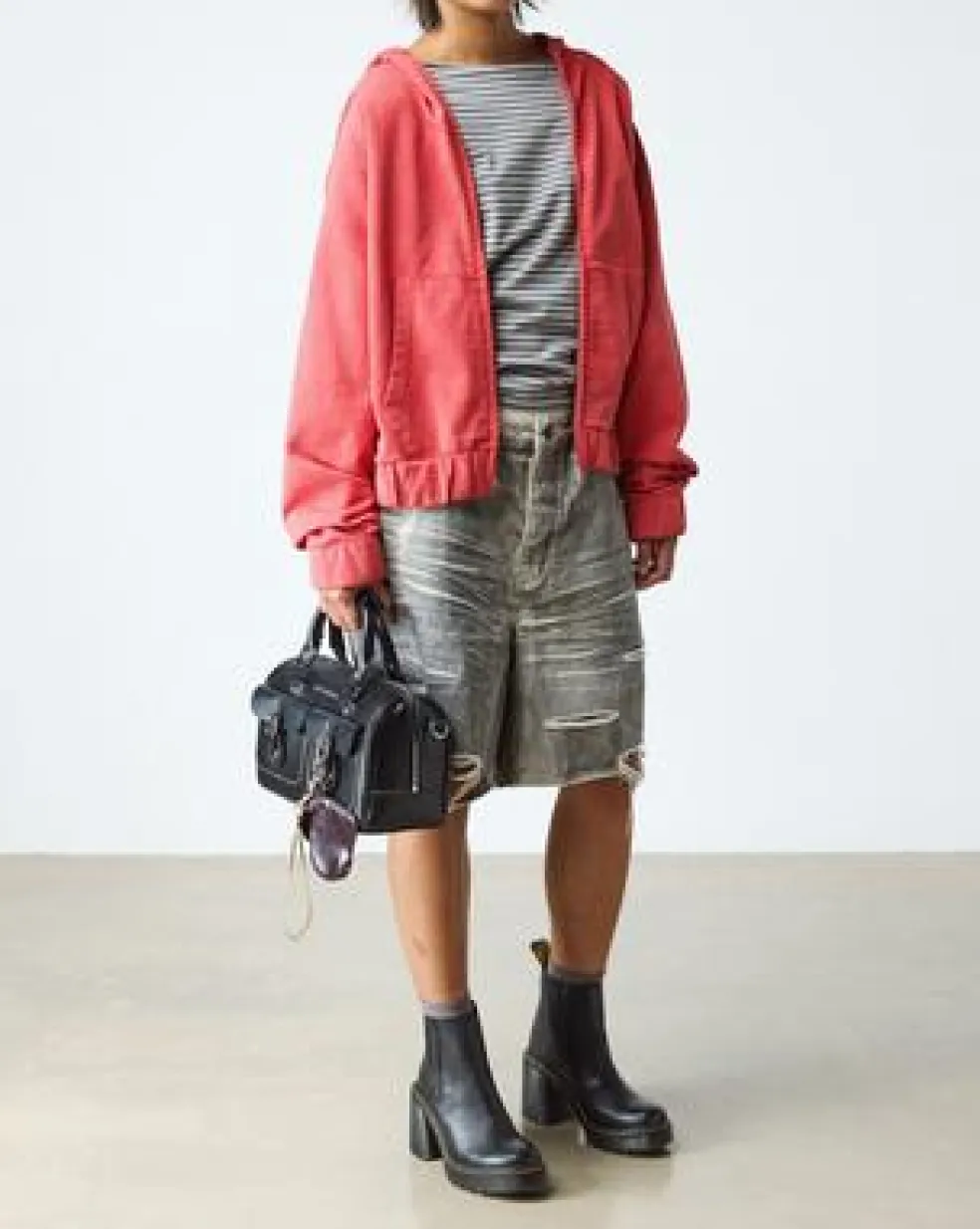 Spence Leather Flared Heel Chelsea Boots in Musta