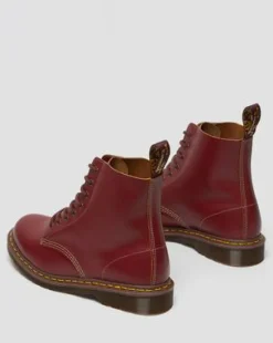 Vintage 1460 Quilon -nahkanilkkurit in Punainen