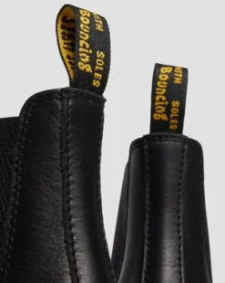 2976 Virginia Leather Chelsea -nilkkurit in Musta